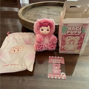 Pop Mart Hacipupu Gummy Bear - Cherry